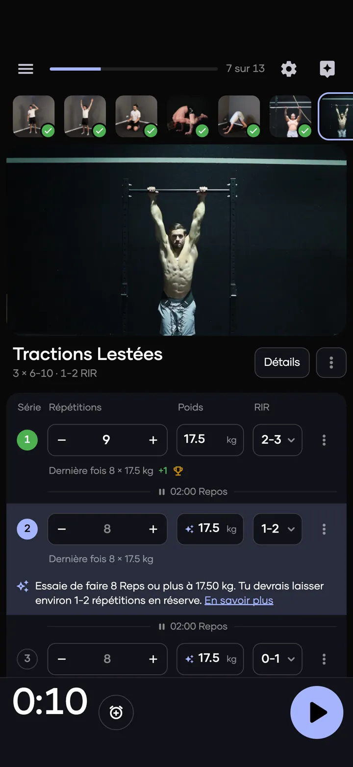 Recommandations précises de répétitions, poids et progressions à chaque fois